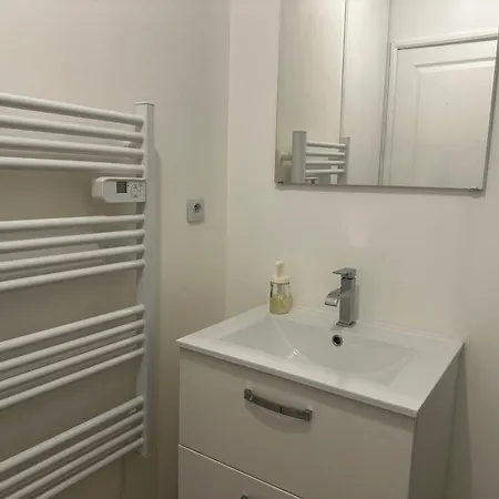 Le Coin Du Soleil Apartment